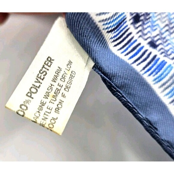 Vintage Glentex Scarf John Weitz Blue White Geometric Made In Japan 26" Poly - Picture 5 of 6
